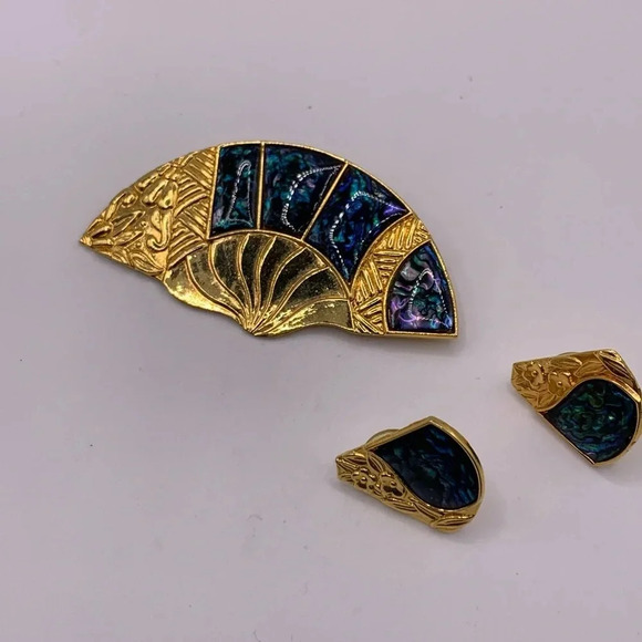 🖤#058 1980s vintage gold tone  abalone brooch and earring set signed Duri - Picture 1 of 7